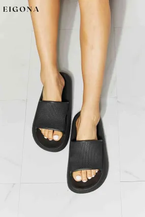 Arms Around Me Open Toe Slide in Black