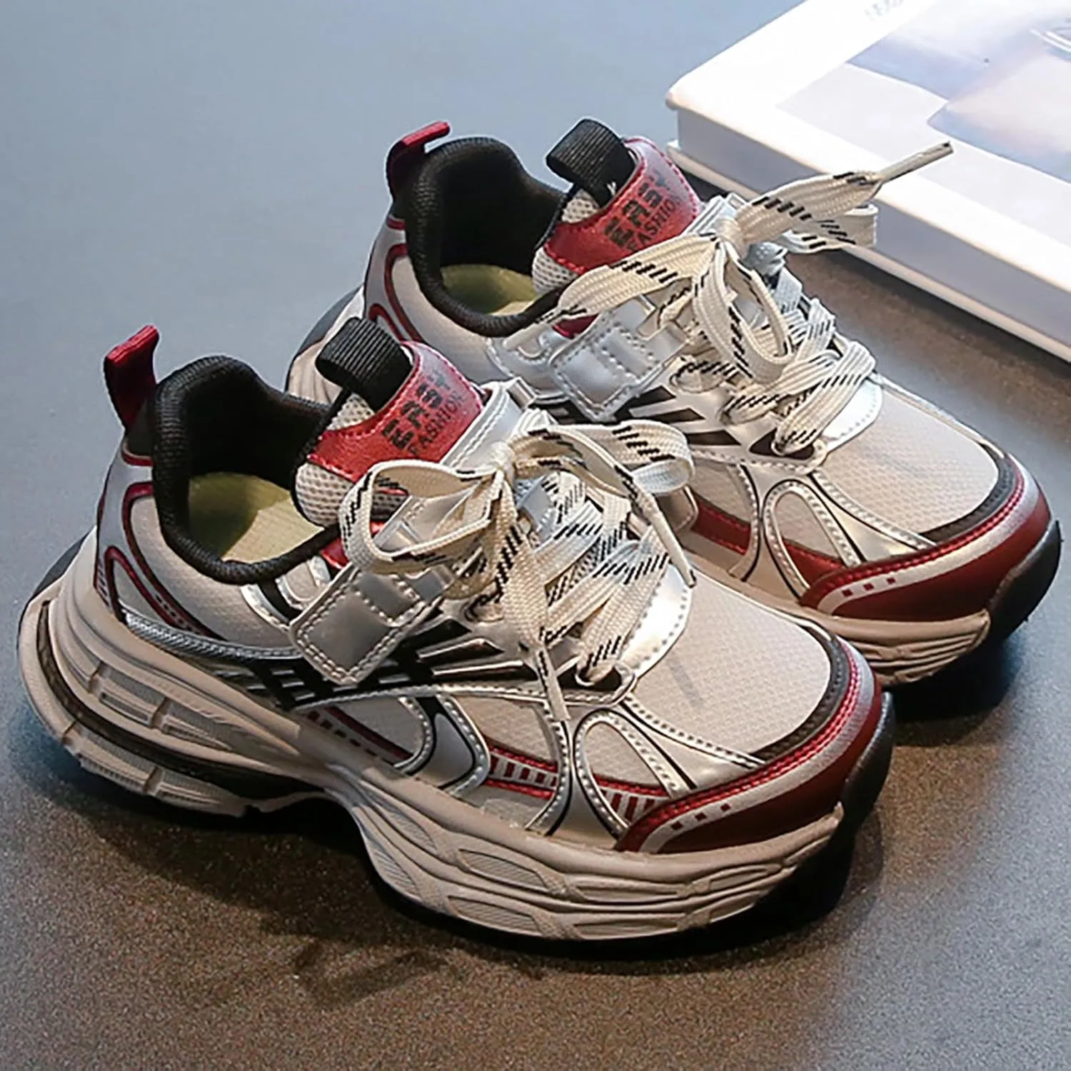 Boys Girls Kids Sneakers Tennis Running Shoes Unisex Lace-up Lightweight Breathable Walking Shoes for Kids Girls