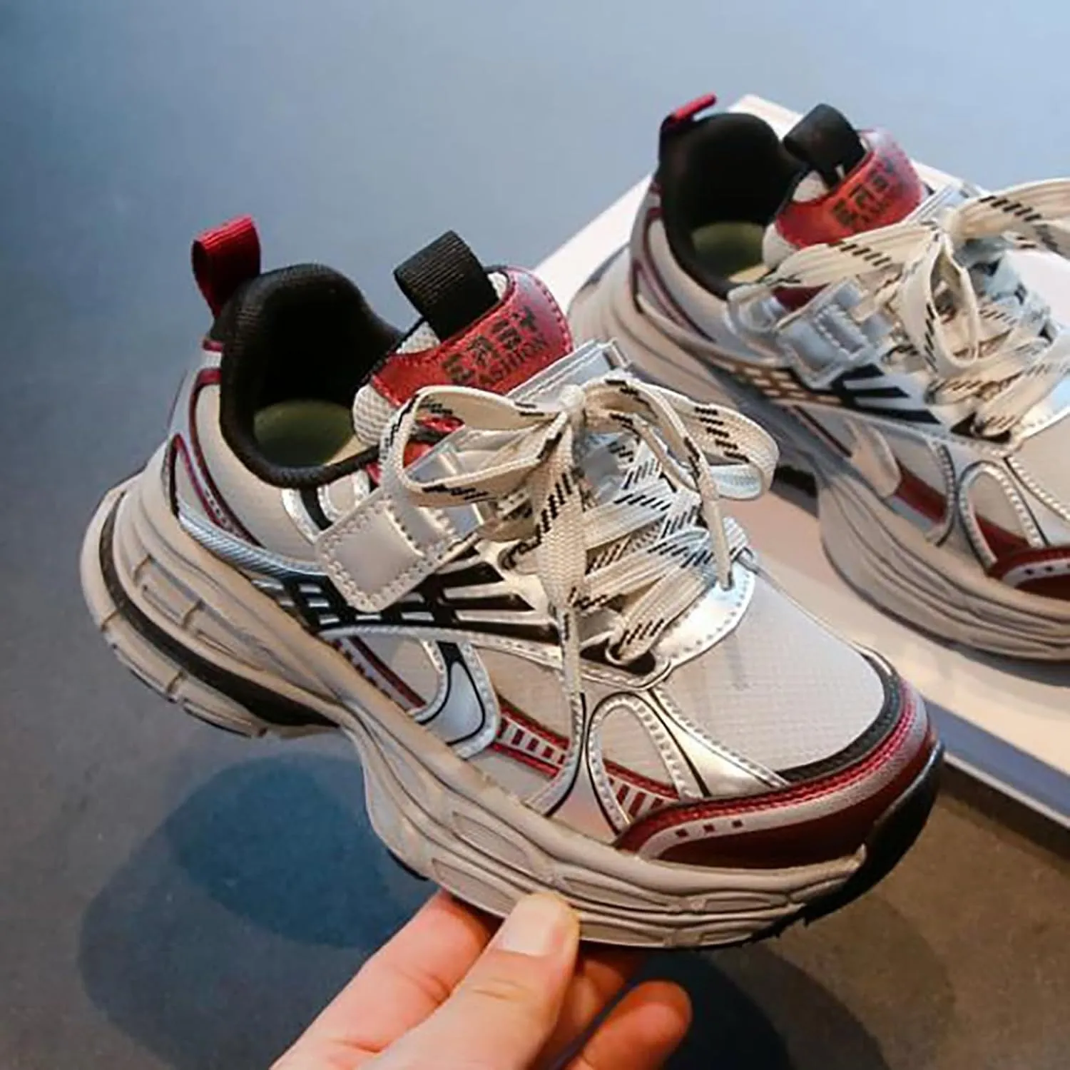 Boys Girls Kids Sneakers Tennis Running Shoes Unisex Lace-up Lightweight Breathable Walking Shoes for Kids Girls