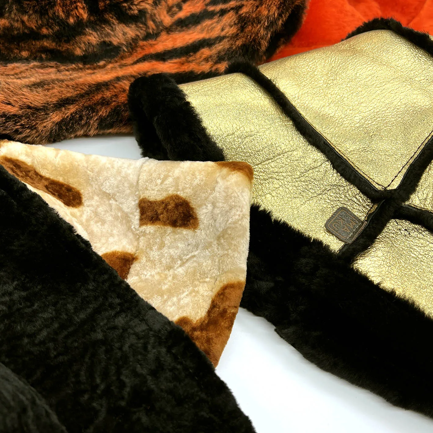 BUCKET HAT / Tiger Stripe reversible