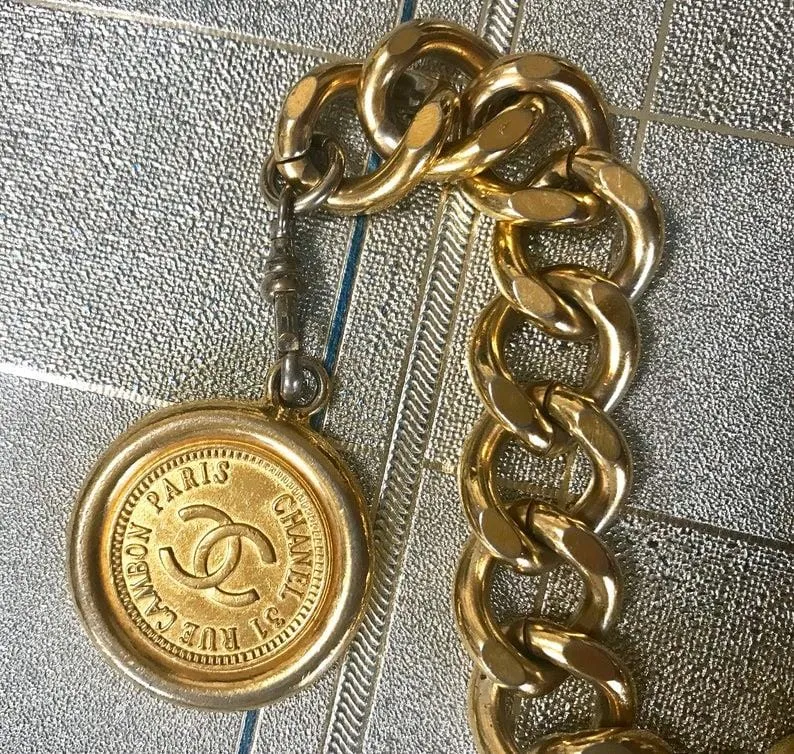 Chanel Chain Belt with CC Charm OL1017