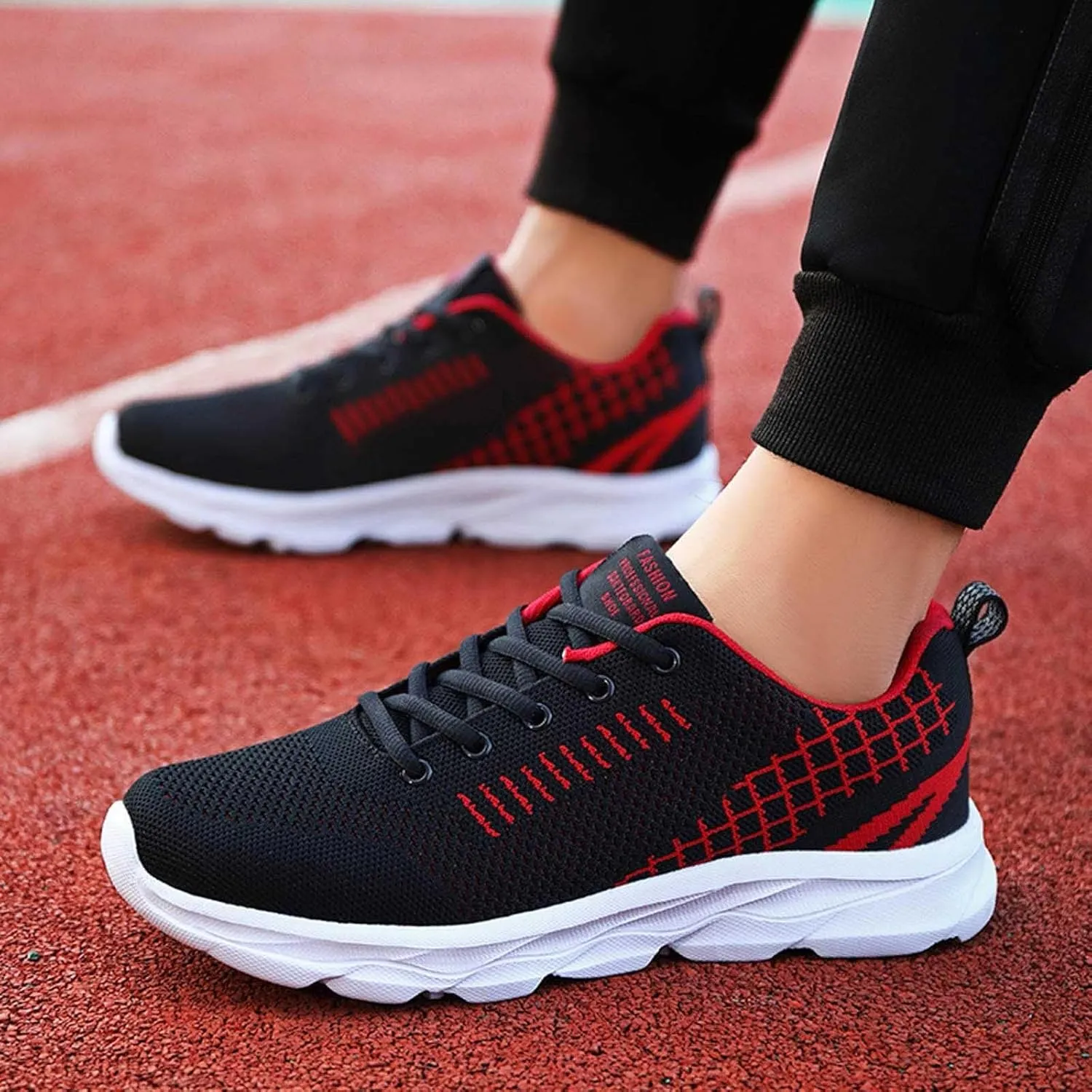 Lovers Fashion Mesh Breathable Flying Woven Sneakers for Men and Women Color Matching Casual Mens Fashion Sneaker Boots