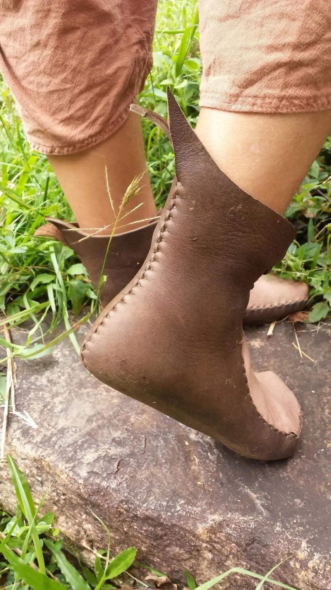 "Laced-Up Boots" / Custom-Made Barefoot-Boots