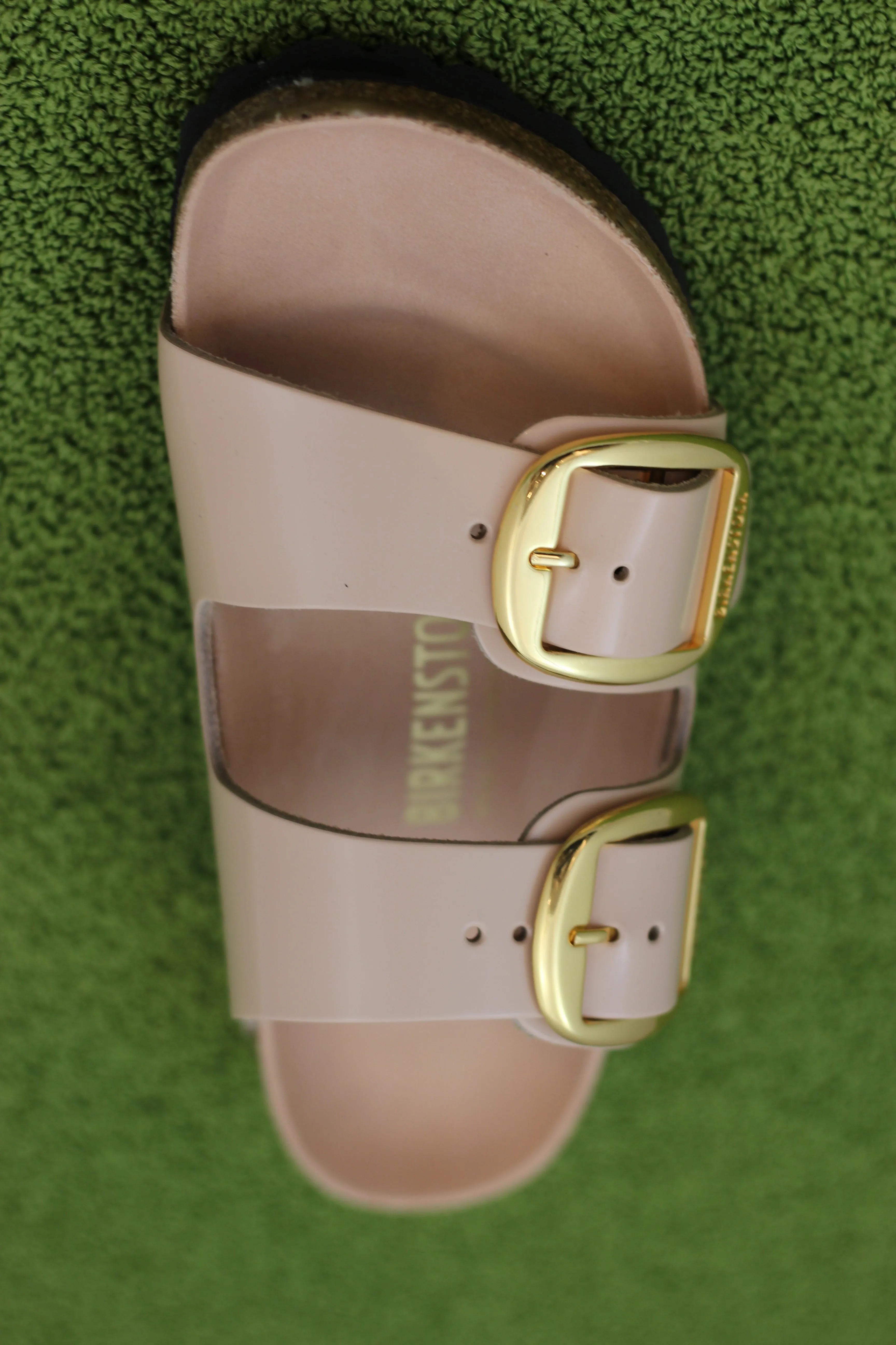 Women's Arizona Big Buckle Sandal - Beige Patent Leather